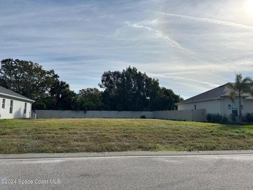 4315  Negal Circle, Melbourne, FL 32901